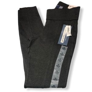 NWT Old Navy “Stevie” ponte knit pants